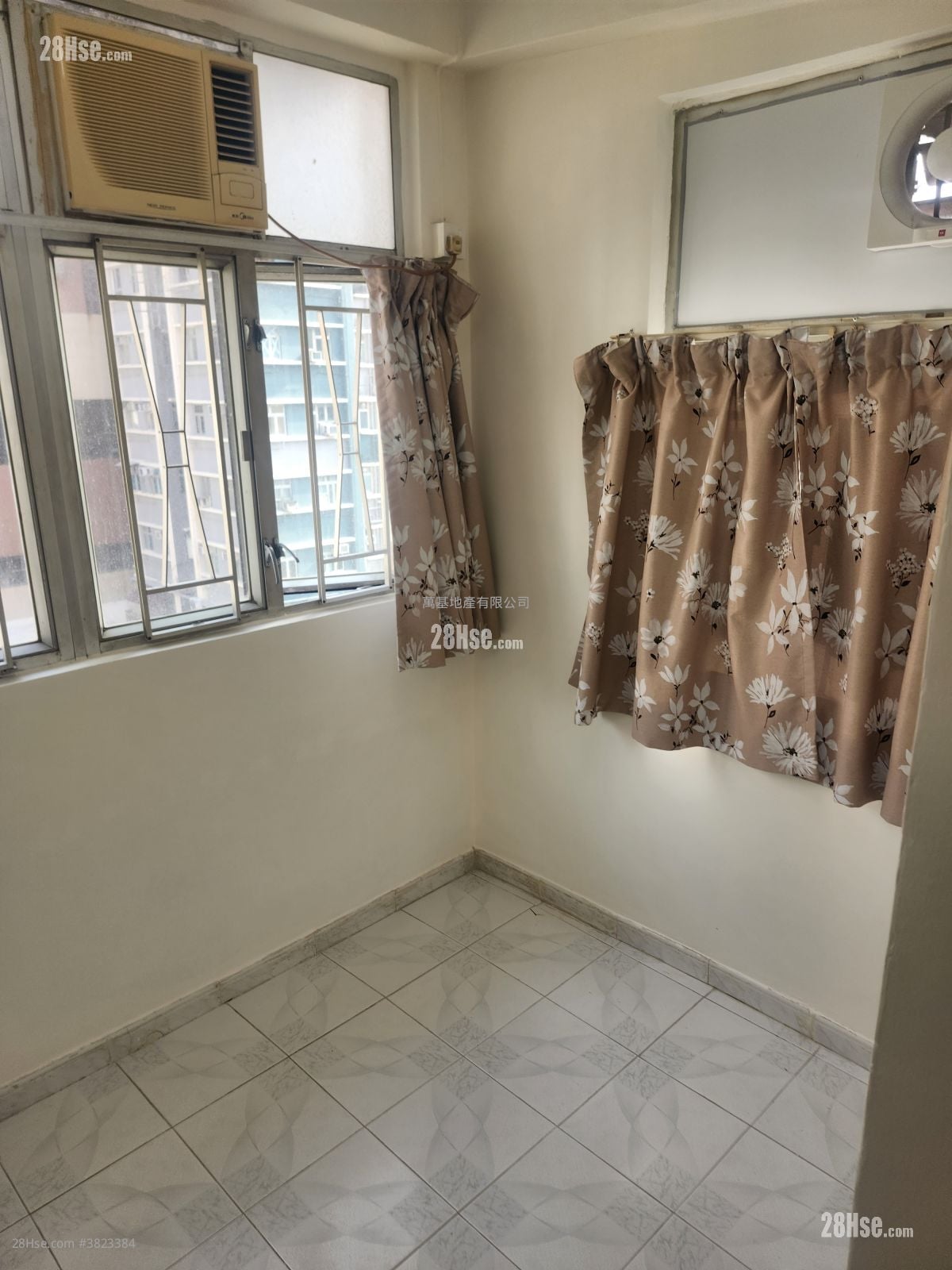 荣德大厦 租盘 100 平方尺