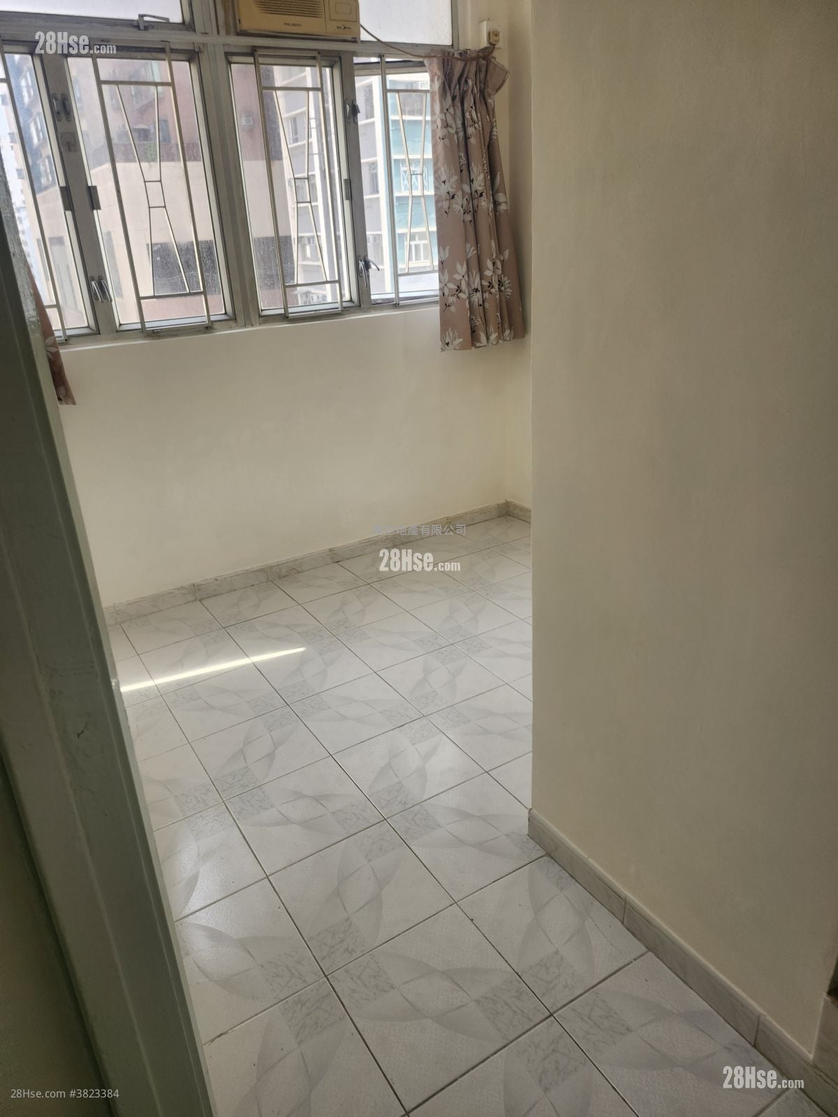 荣德大厦 租盘 100 平方尺