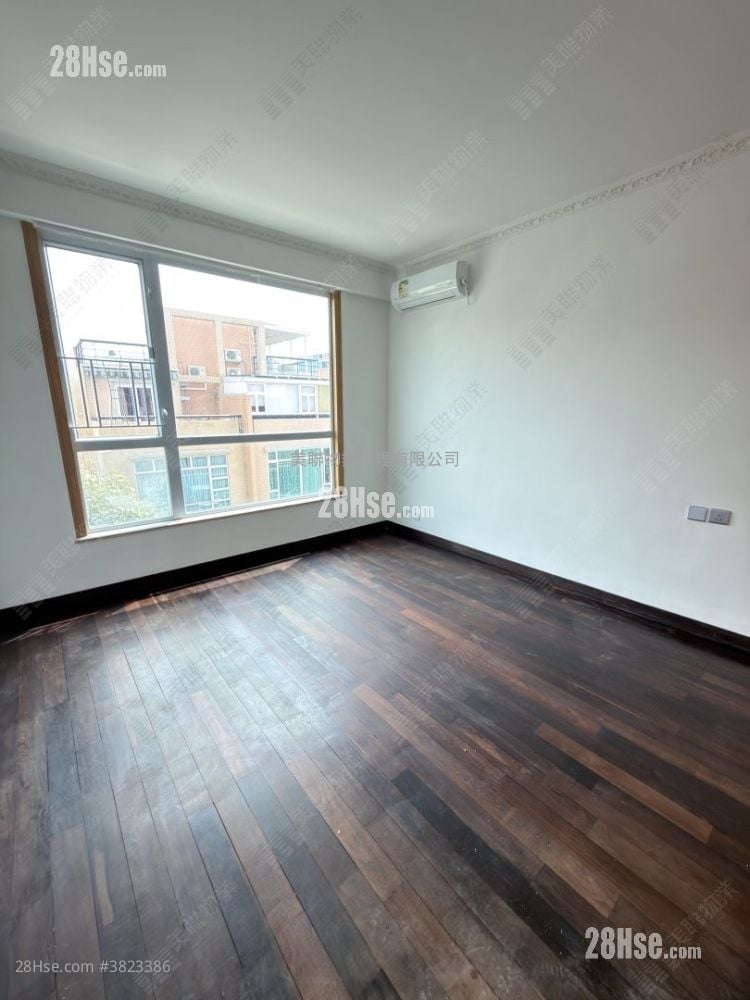 加州豪园 租盘 3 房 , 3 浴室 1,495 平方尺