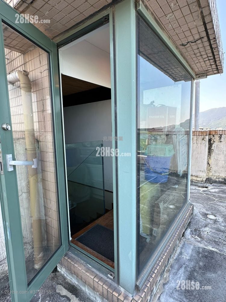 Island Resort Sell 4 Bedrooms , 3 Bathrooms 1,398 ft²