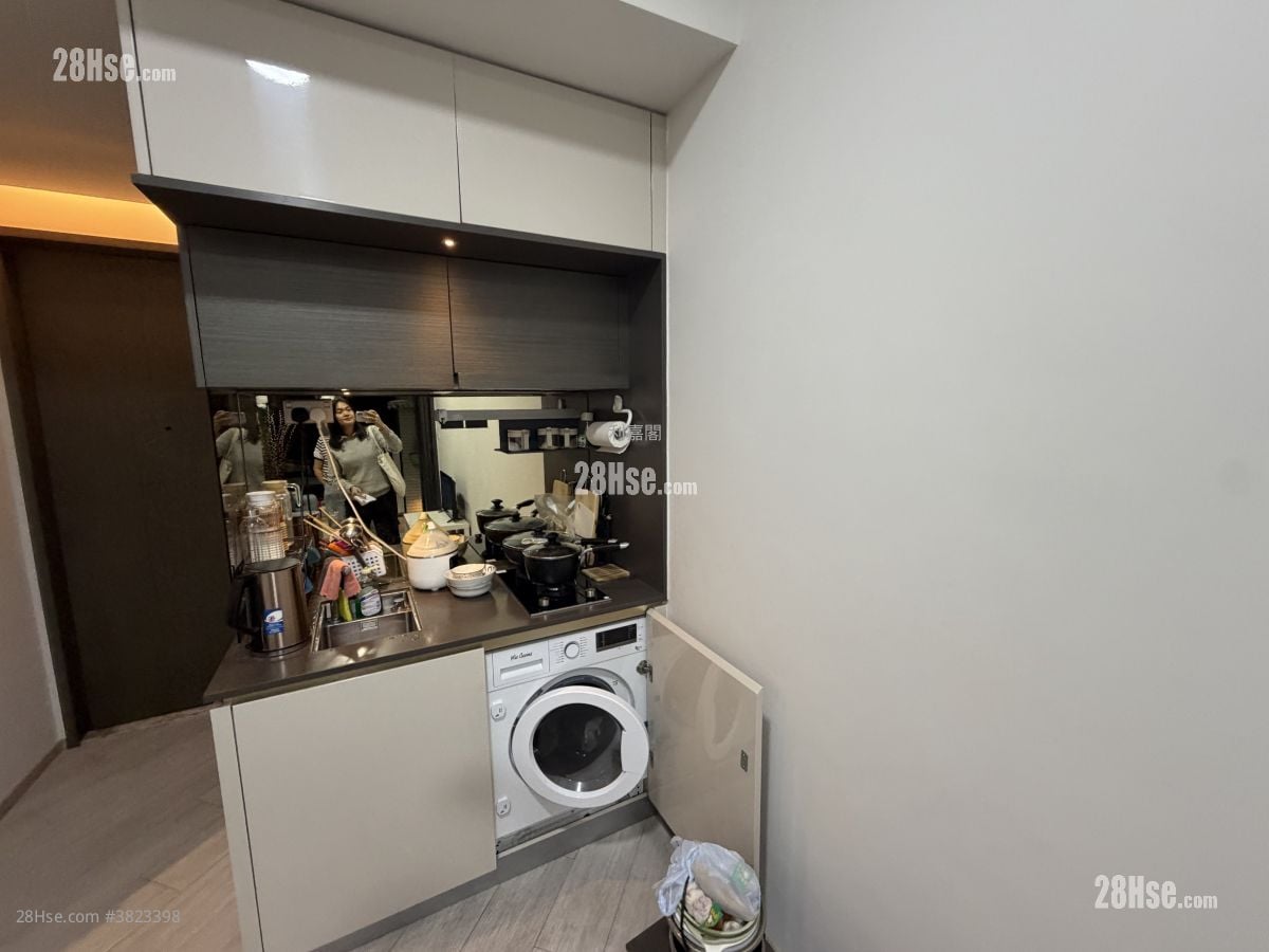 廚房: 帝御 售盤 2 房 , 1 浴室 357 平方呎