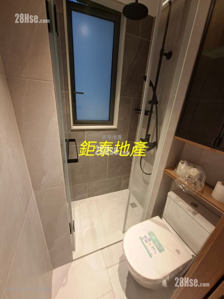 Uptify Rental Studio , 1 Bathroom 179 ft²