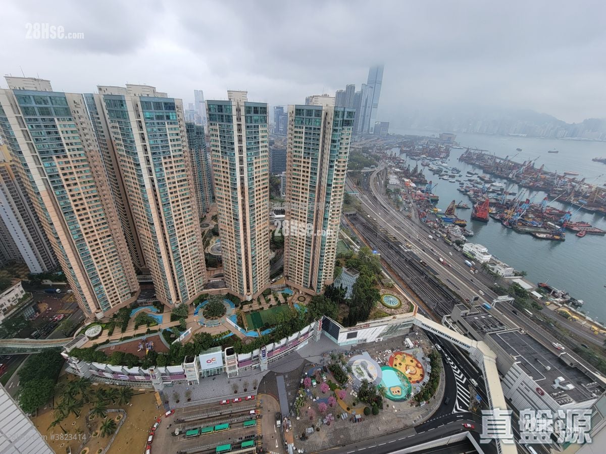 Florient Rise Rental 3 Bedrooms , 2 Bathrooms 774 ft²