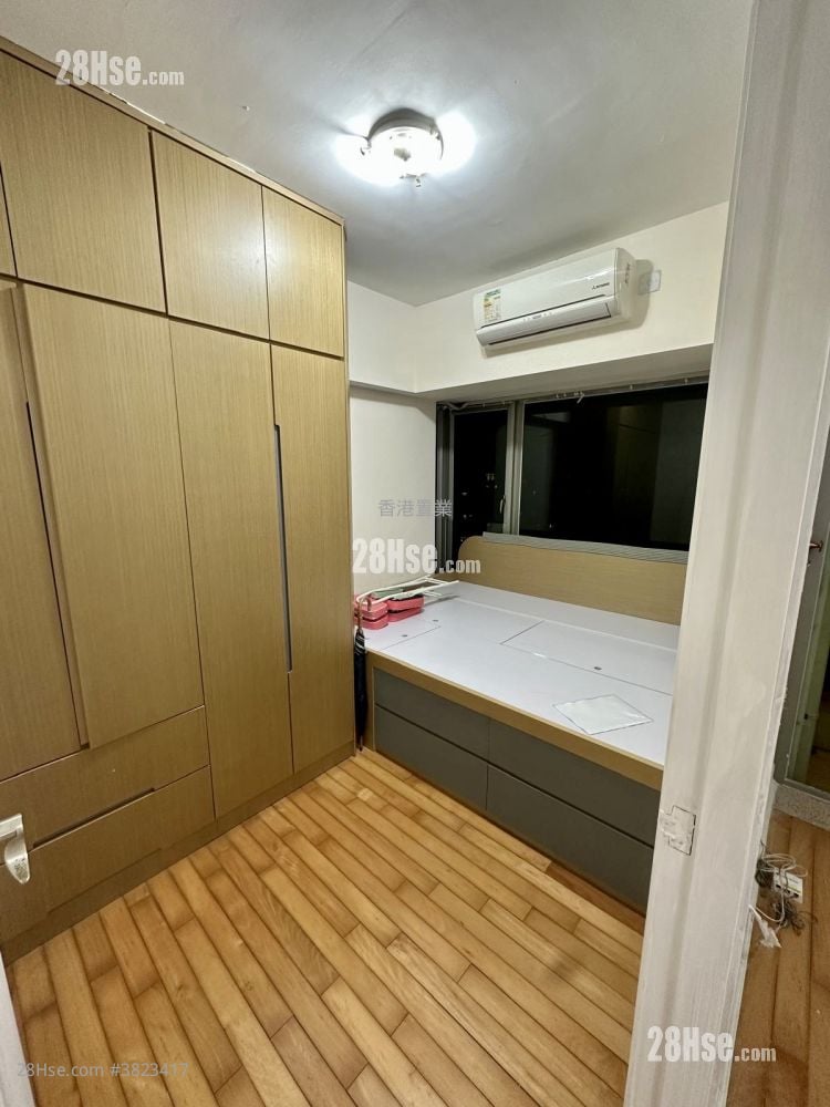 Hampton Place Sell 2 Bedrooms , 1 Bathroom 432 ft²