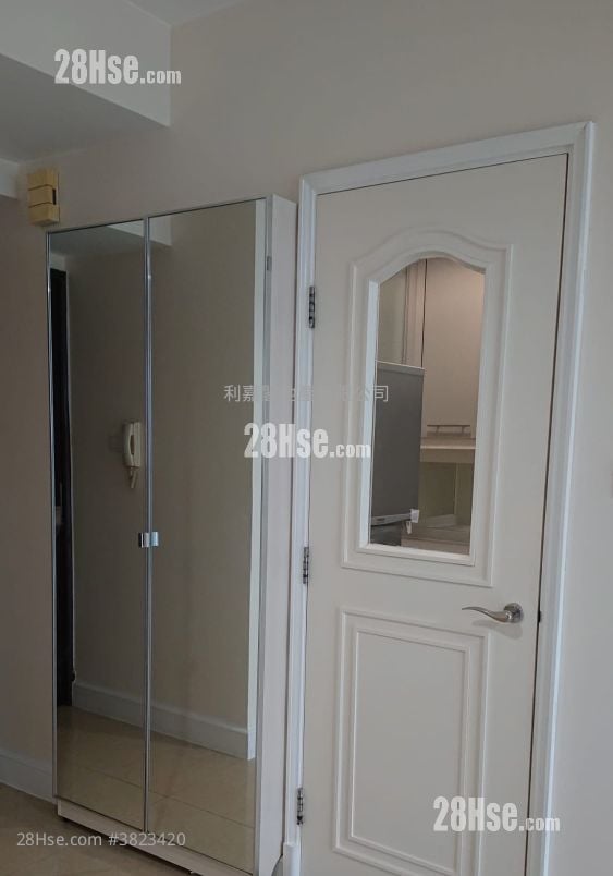 Metro Town Sell 3 Bedrooms 629 ft²