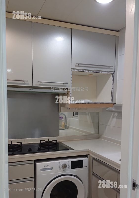 Metro Town Sell 3 Bedrooms 629 ft²