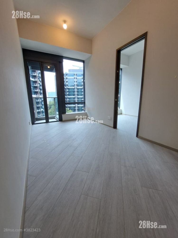 The Royale Sell 1 Bedroom , 1 Bathroom 342 ft²