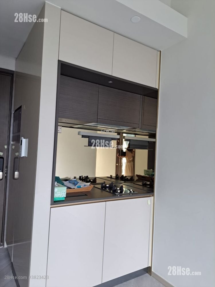 The Royale Sell 1 Bedroom , 1 Bathroom 342 ft²