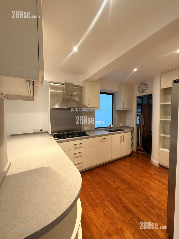 新豪大厦 售盘 3 房 , 2 浴室 1,230 平方尺