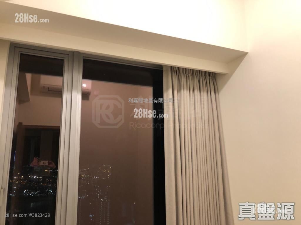 Cullinan West Rental 2 Bedrooms , 2 Bathrooms 535 ft²