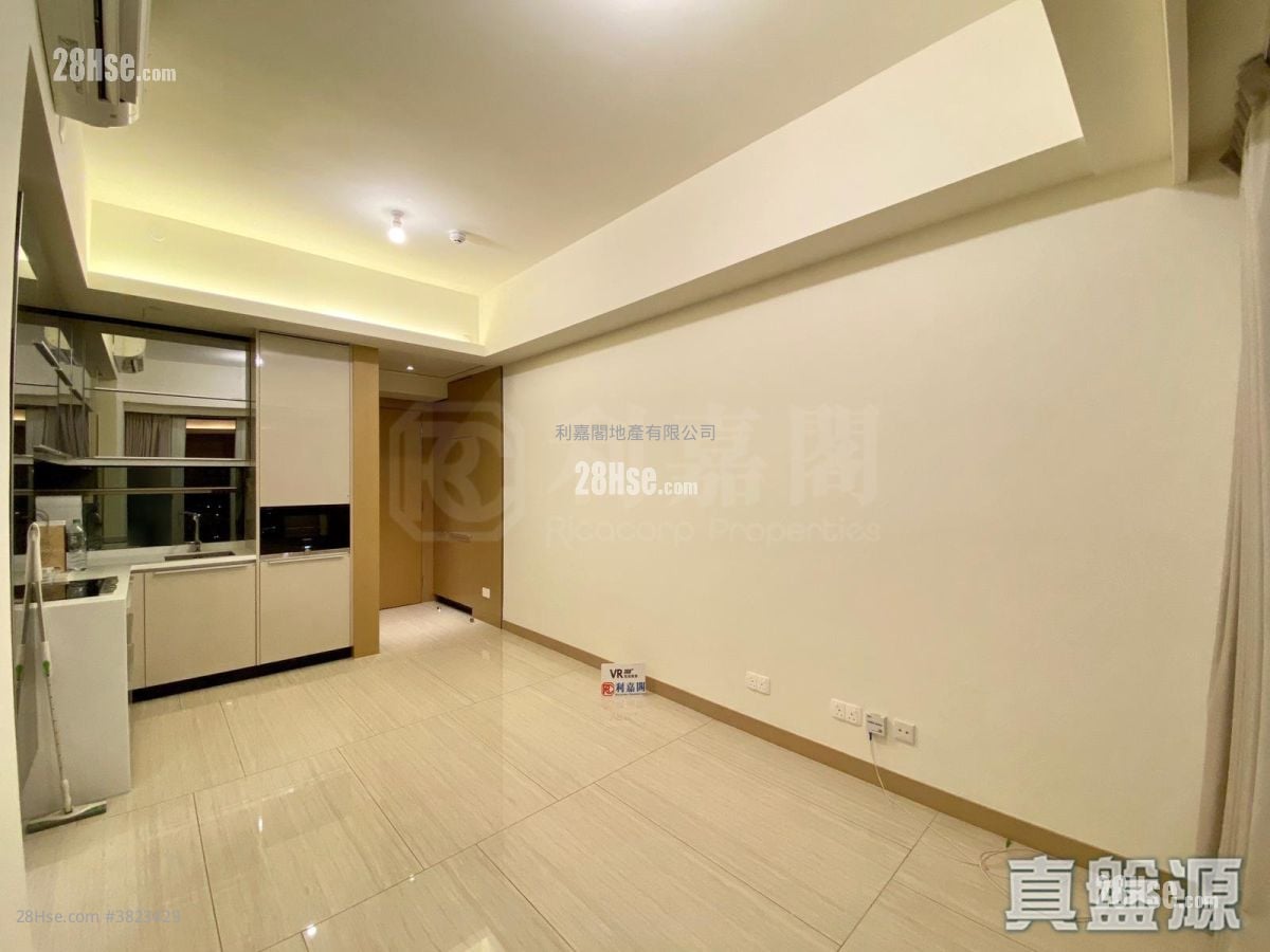 Cullinan West Rental 2 Bedrooms , 2 Bathrooms 535 ft²