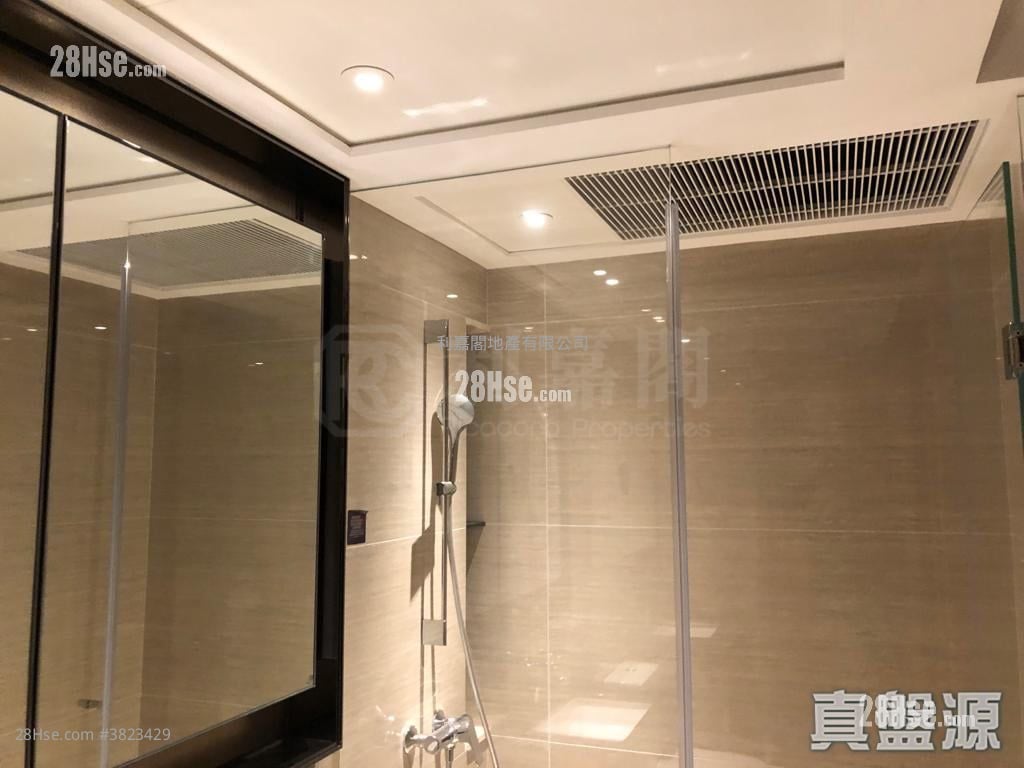 Cullinan West Rental 2 Bedrooms , 2 Bathrooms 535 ft²