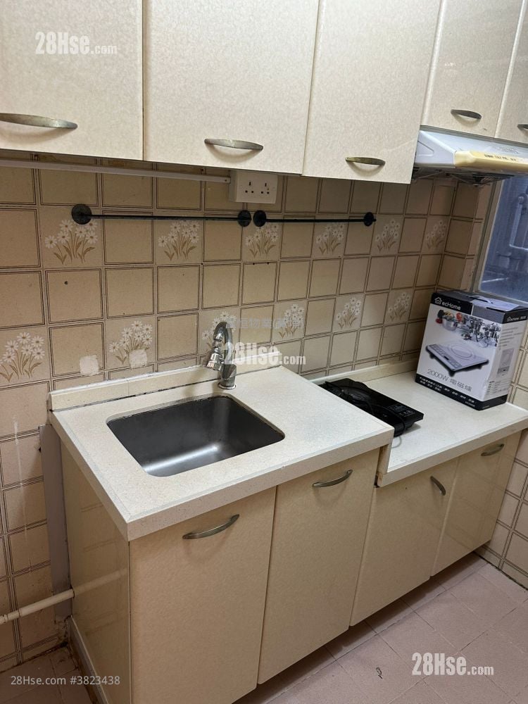 Whampoa Garden Rental 2 Bedrooms , 1 Bathroom 389 ft²