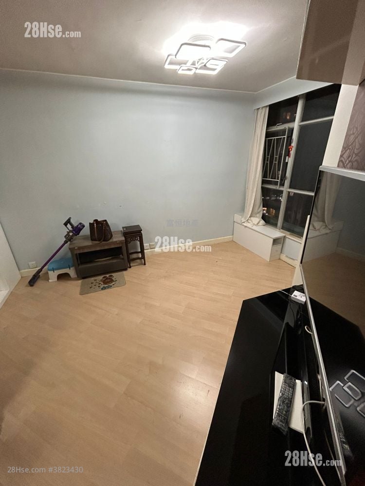 Whampoa Garden Rental 2 Bedrooms , 1 Bathroom 505 ft²