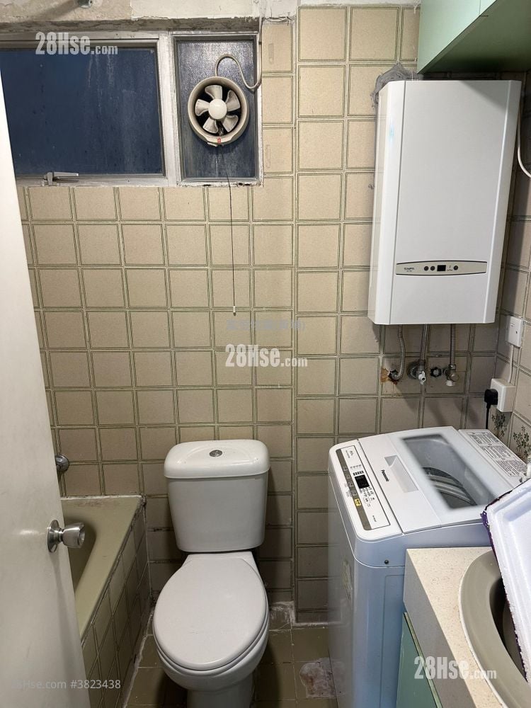 Whampoa Garden Rental 2 Bedrooms , 1 Bathroom 389 ft²