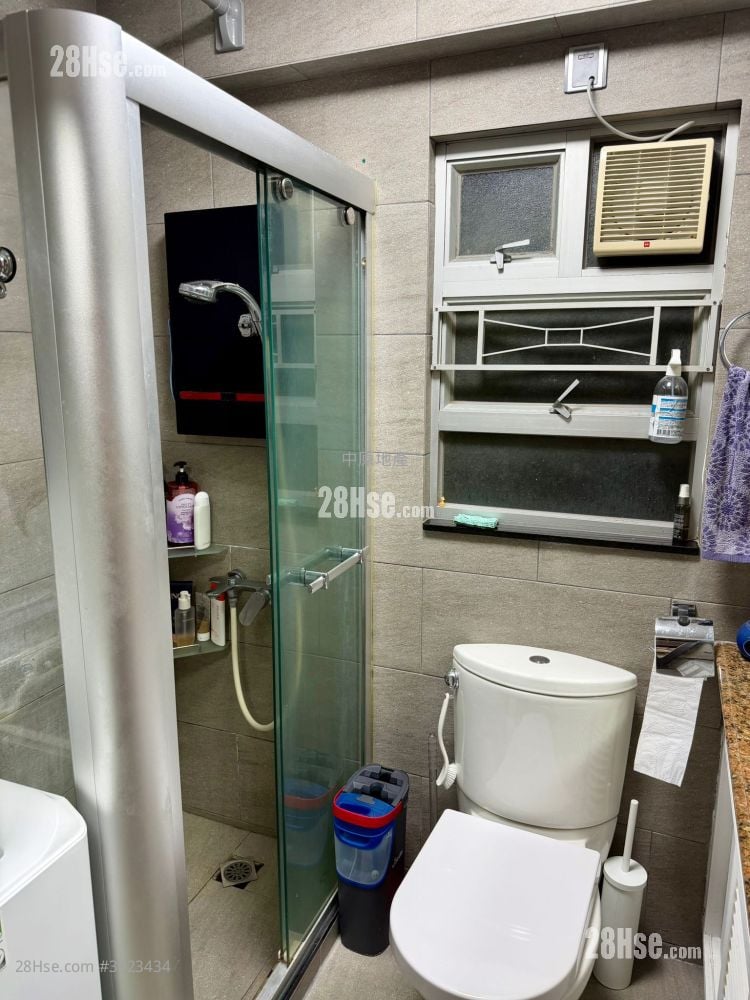 晓峰湾畔 售盘 2 房 482 平方尺