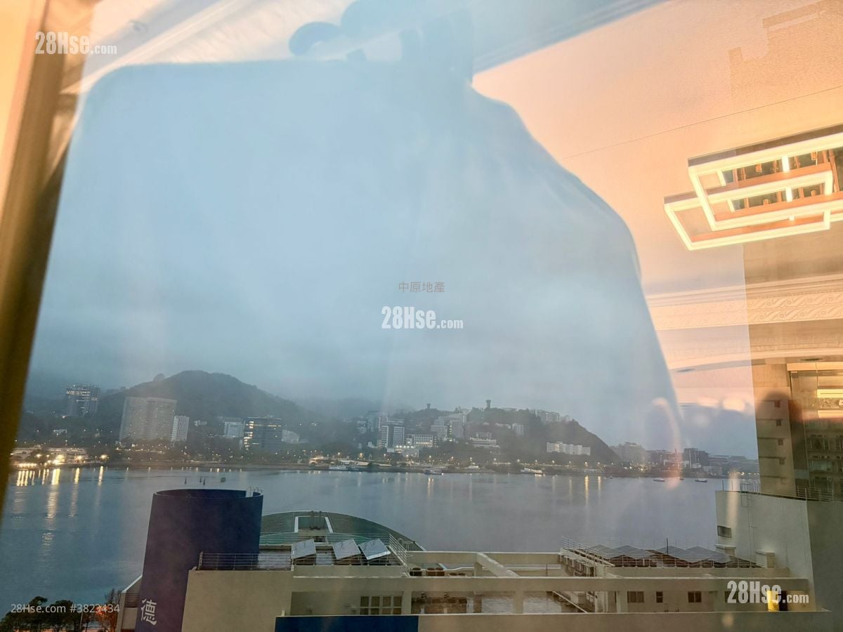 晓峰湾畔 售盘 2 房 482 平方尺