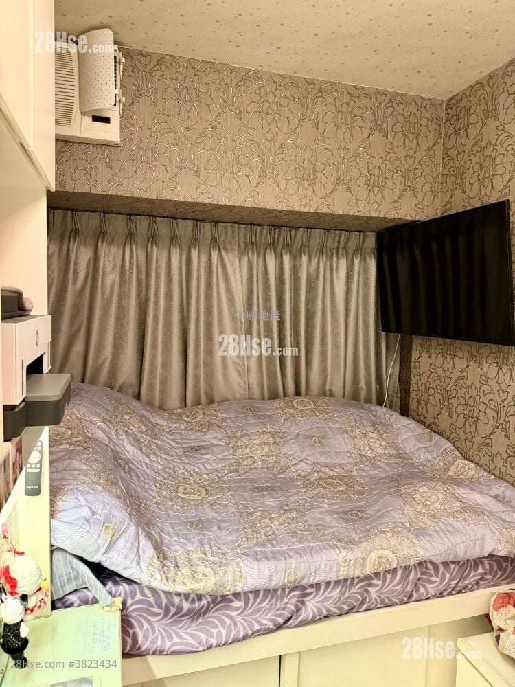 晓峰湾畔 售盘 2 房 482 平方尺