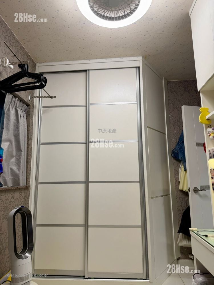 晓峰湾畔 售盘 2 房 482 平方尺