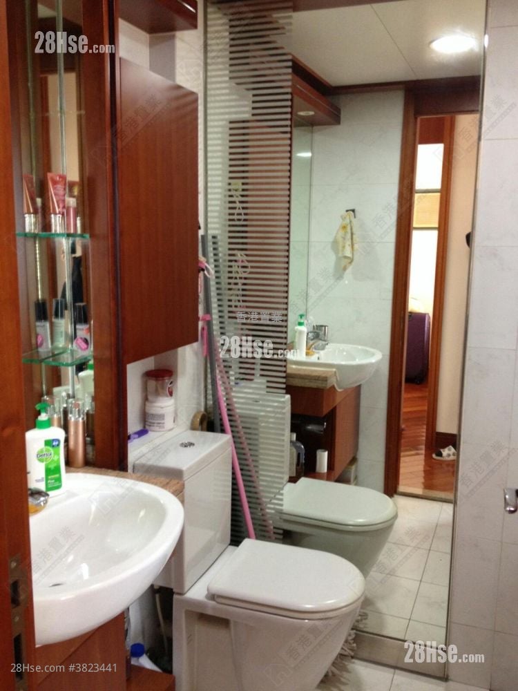 Aquamarine Sell 2 Bedrooms 502 ft²