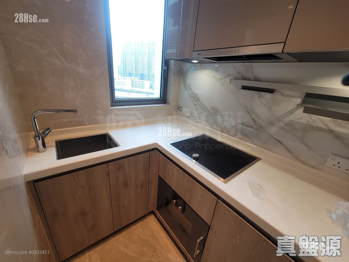 Grand Victoria Rental 2 Bedrooms , 1 Bathroom 532 ft²