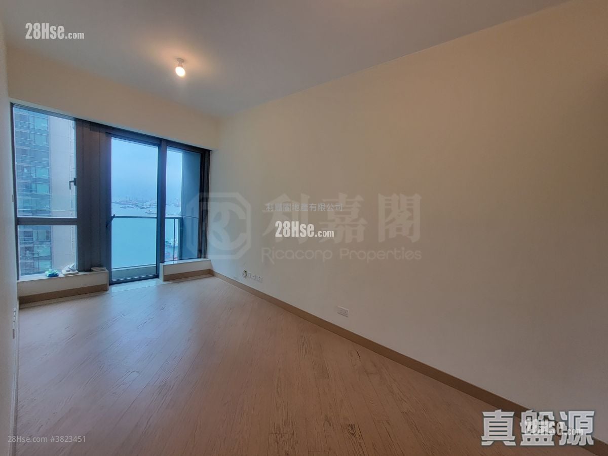 Grand Victoria Rental 2 Bedrooms , 1 Bathroom 532 ft²