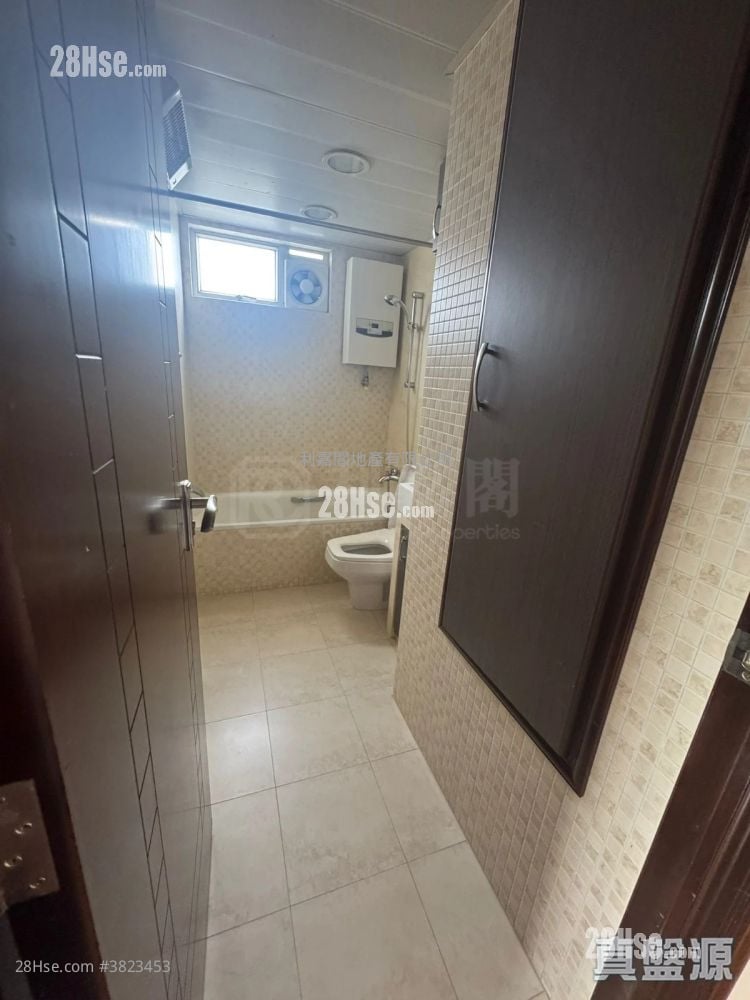 bathroom: City One Shatin Rental 3 Bedrooms , 2 Bathrooms 853 ft²