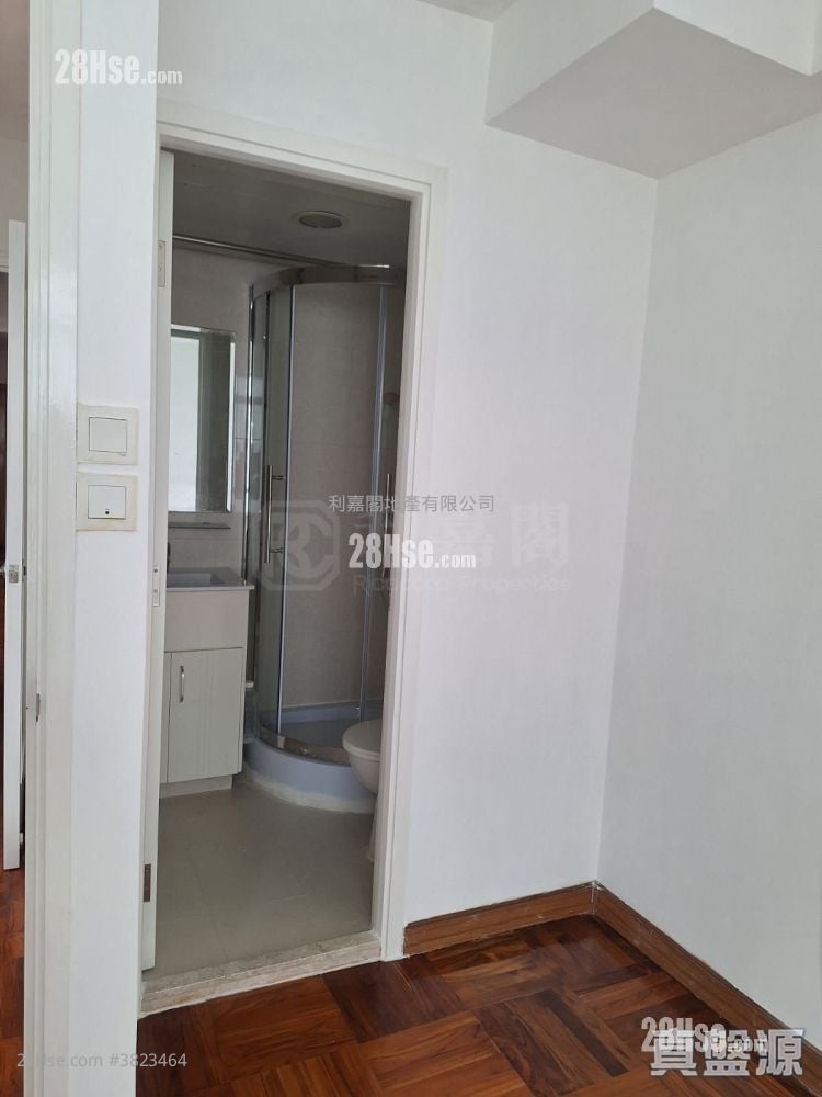 City Garden Sell 807 ft²