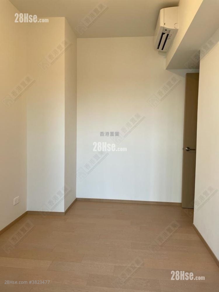 Lp6 Sell 2 Bedrooms , 1 Bathroom 495 ft²