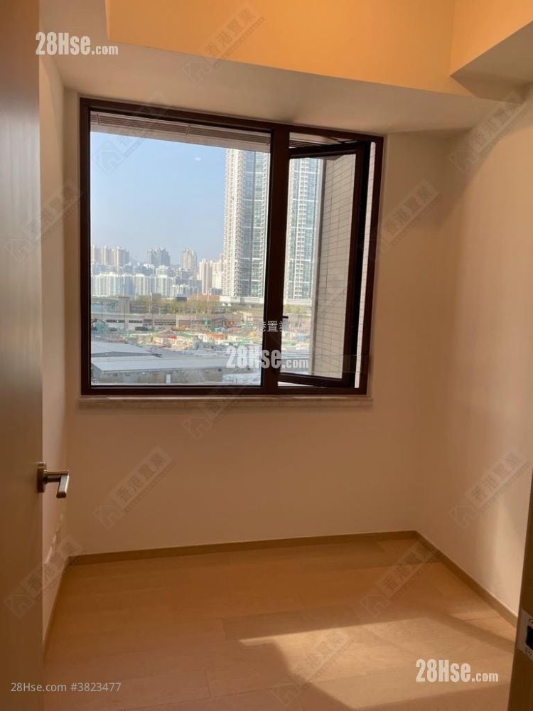 Lp6 Sell 2 Bedrooms , 1 Bathroom 495 ft²