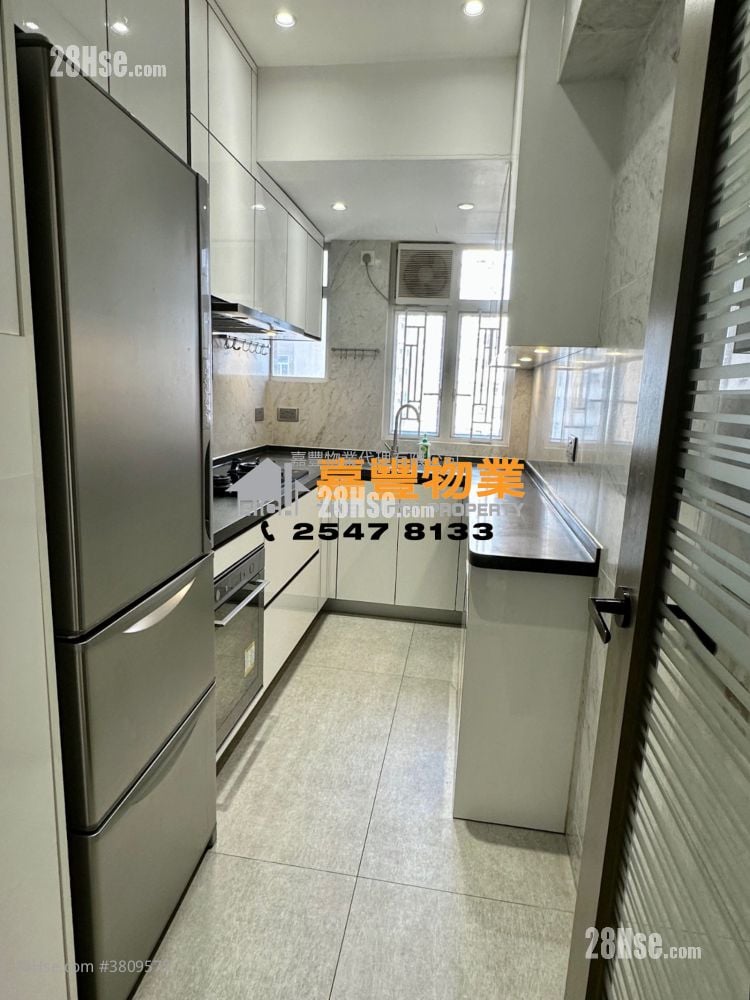 Kingsfield Tower Sell 3 Bedrooms , 2 Bathrooms 854 ft²