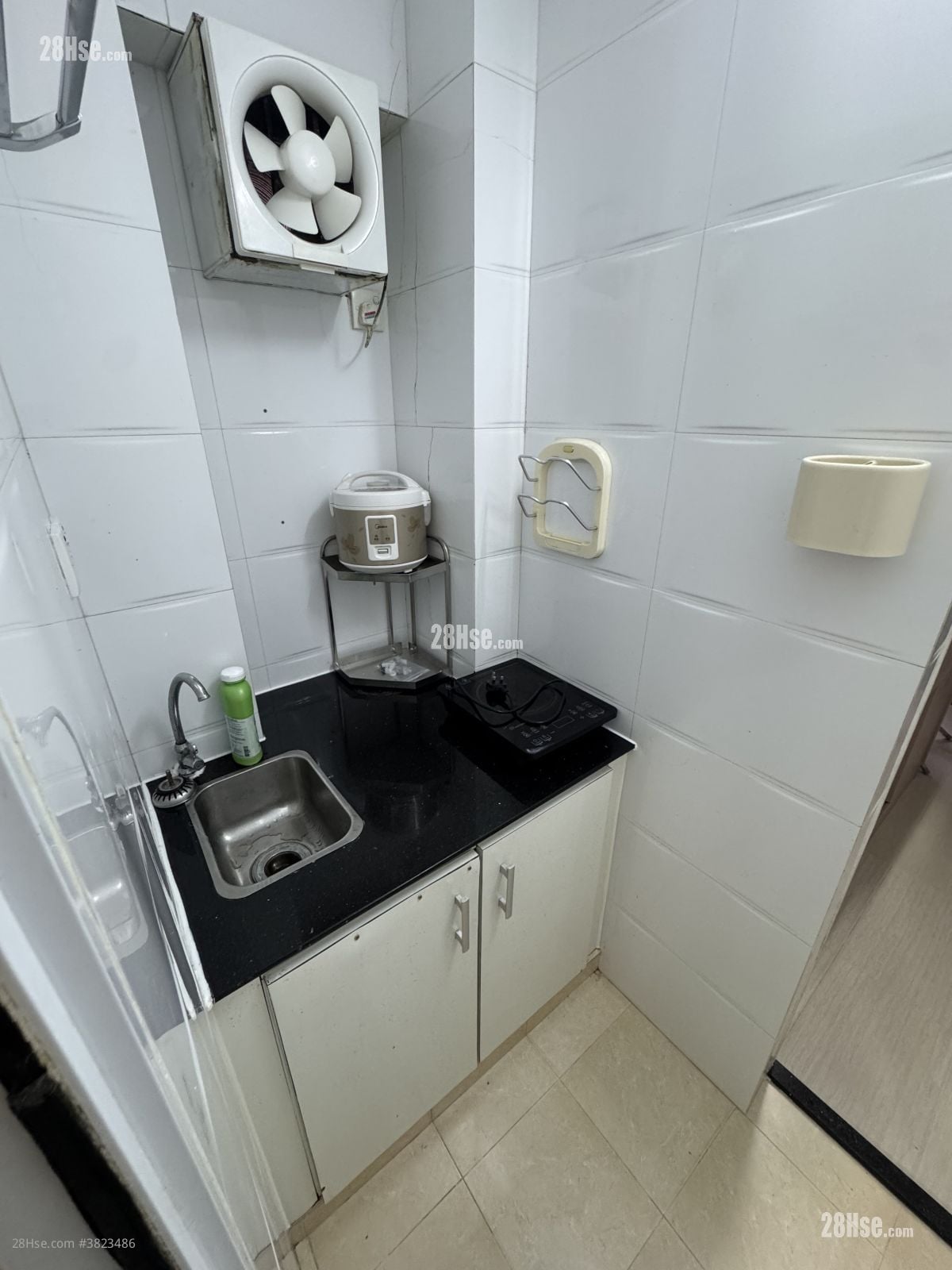 Kwan Fat Building Rental 1 Bedroom , 1 Bathroom 150 ft²