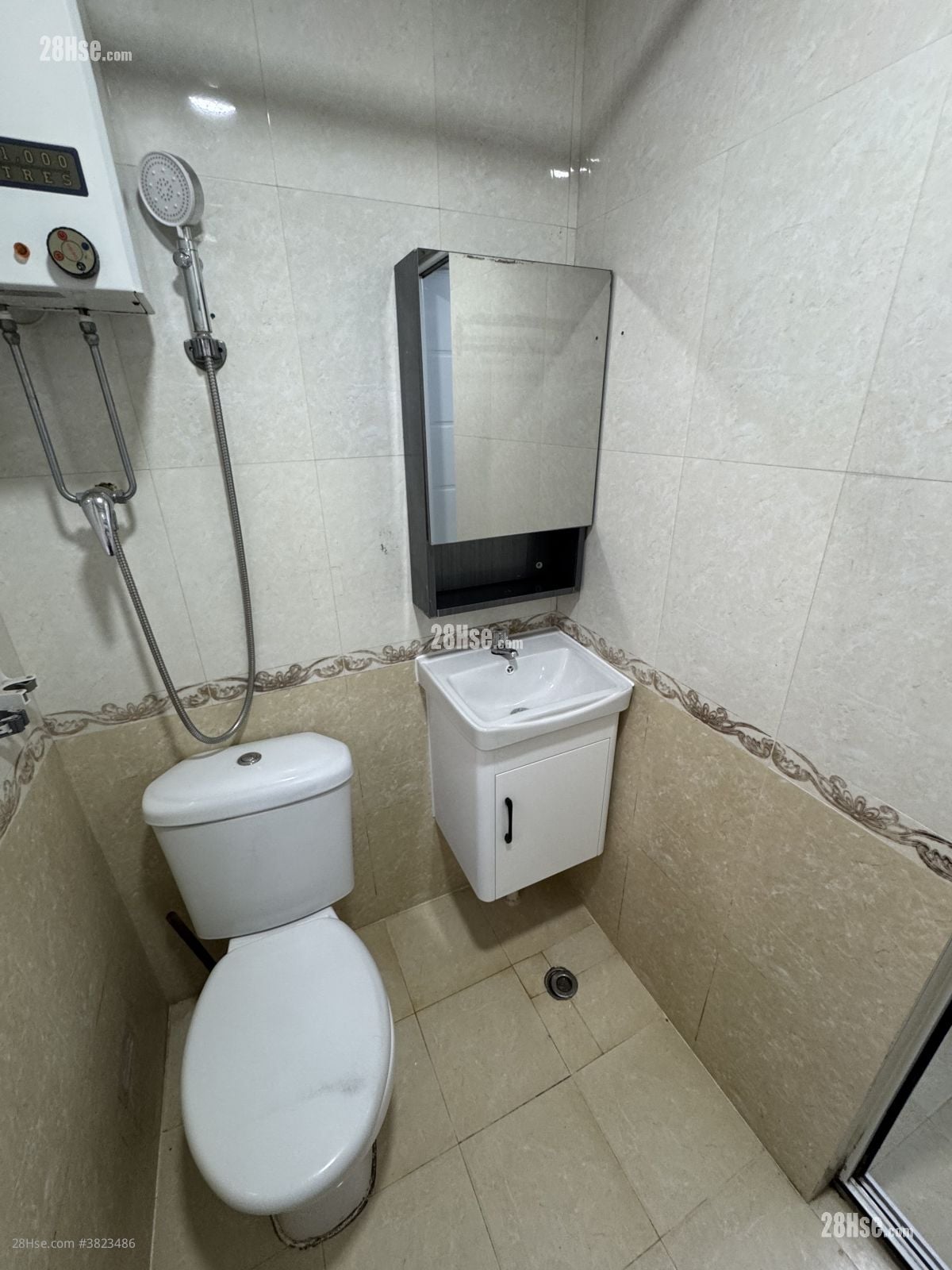 Kwan Fat Building Rental 1 Bedroom , 1 Bathroom 150 ft²