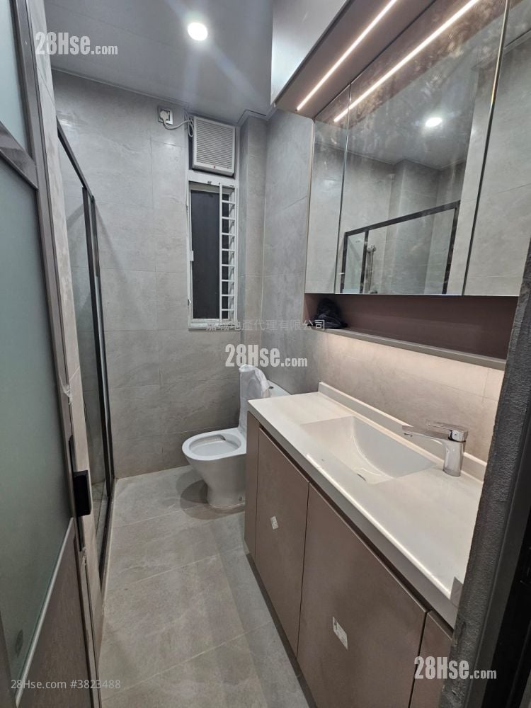 Apartment Sell 592 ft²