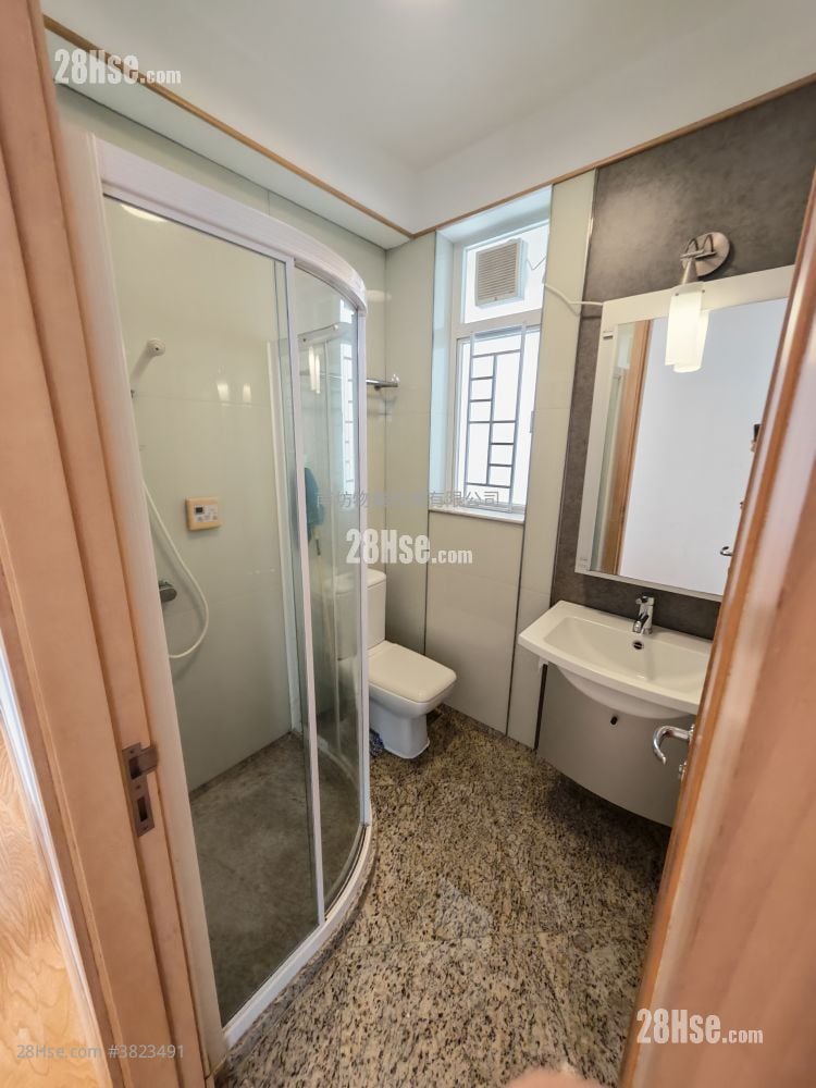 The Orchards Sell 3 Bedrooms , 2 Bathrooms 752 ft²