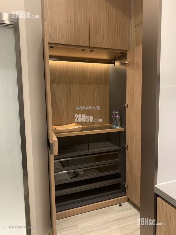 The Vantage Rental Studio 196 ft²