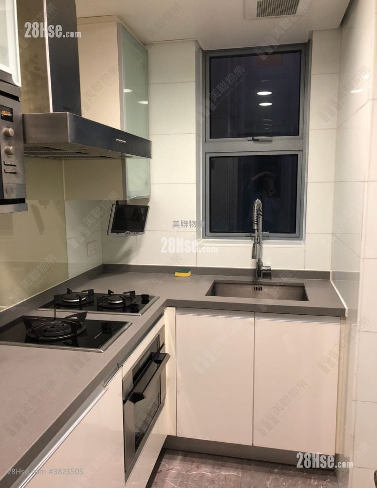 The Palazzo Sell 572 ft²