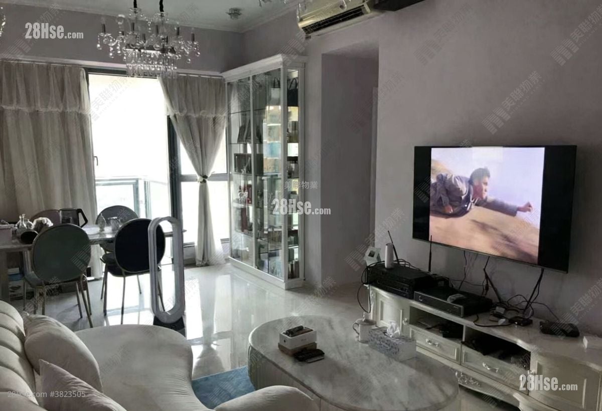 The Palazzo Sell 572 ft²