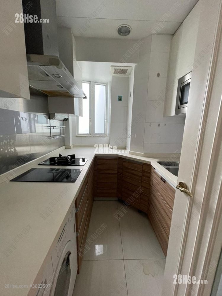 Hemera Sell 3 Bedrooms , 2 Bathrooms 743 ft²