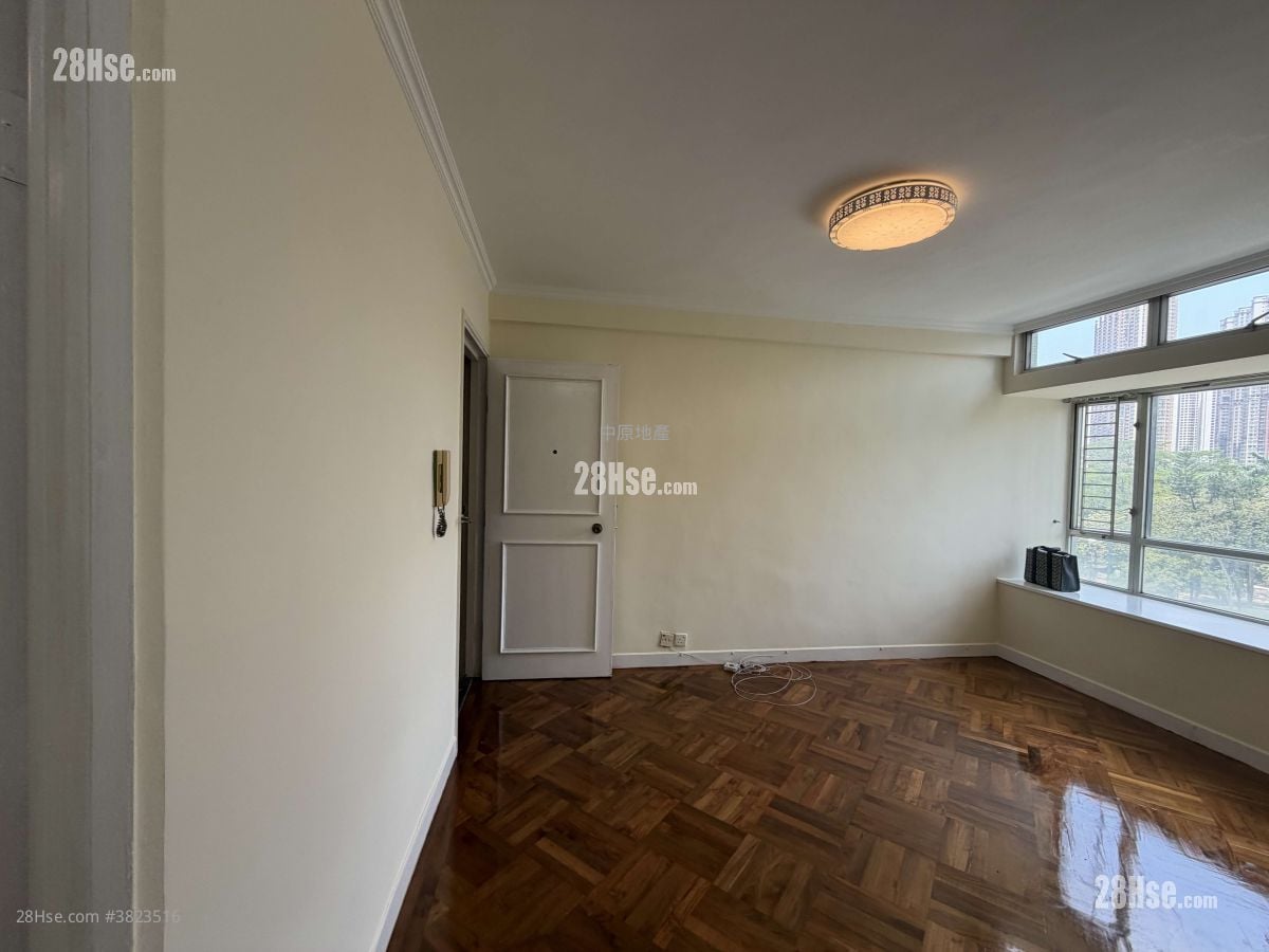 嘉湖山庄 租盘 3 房 , 2 浴室 633 平方尺