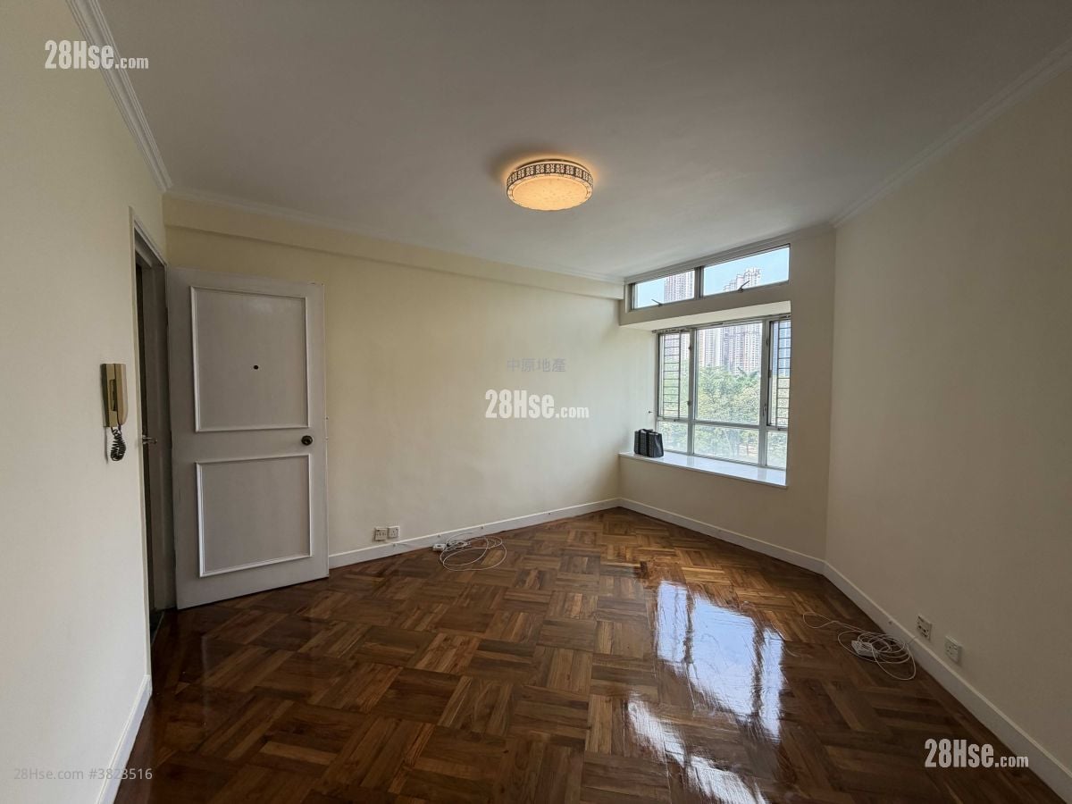 嘉湖山庄 租盘 3 房 , 2 浴室 633 平方尺