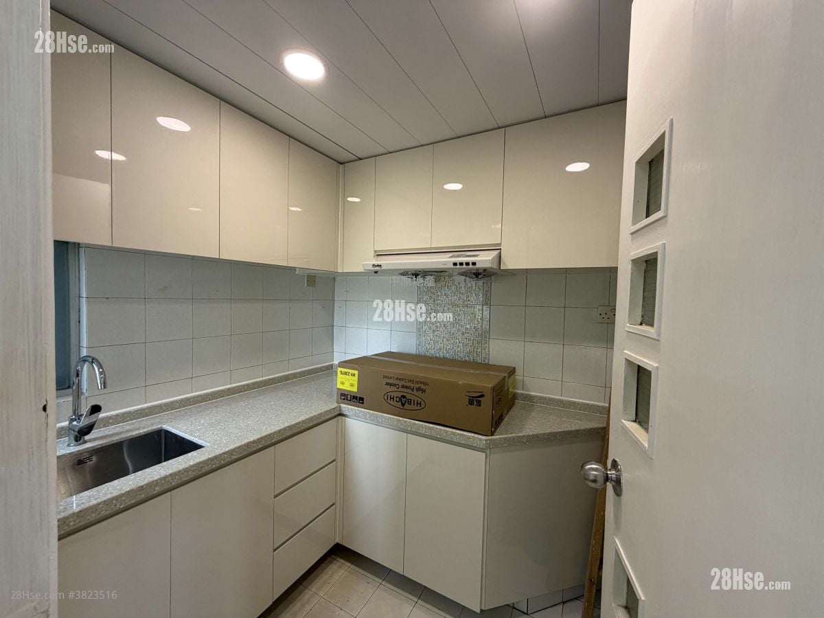 嘉湖山庄 租盘 3 房 , 2 浴室 633 平方尺