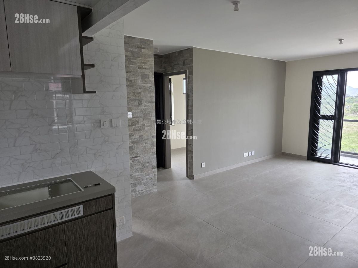 村屋 租盘 3 房 , 2 浴室 650 平方尺