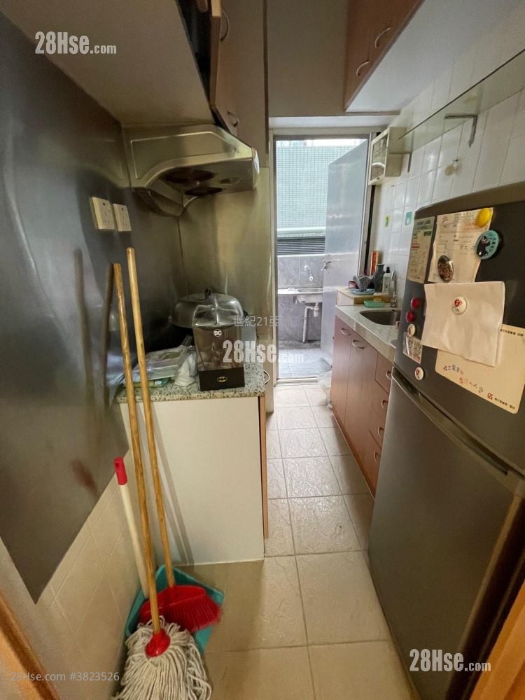 Ying King Mansion Sell 2 Bedrooms , 1 Bathroom 366 ft²