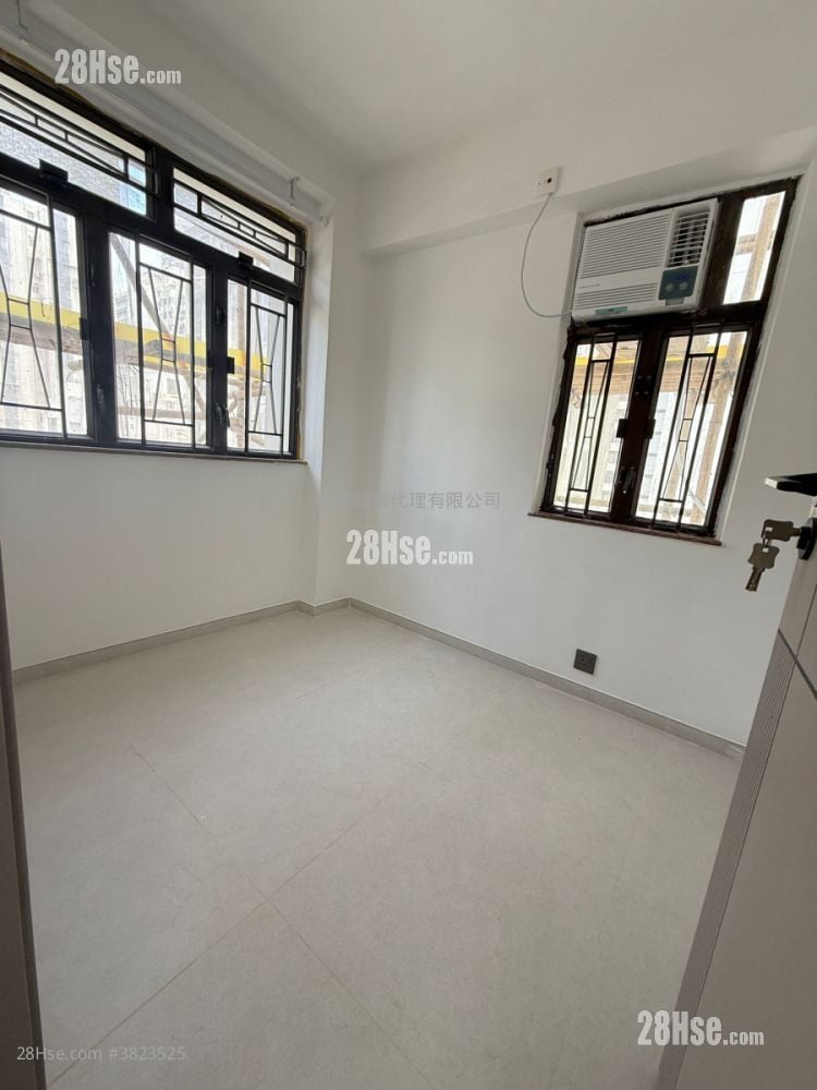 Wing Lee Building Sell 1 Bedroom , 1 Bathroom 215 ft²