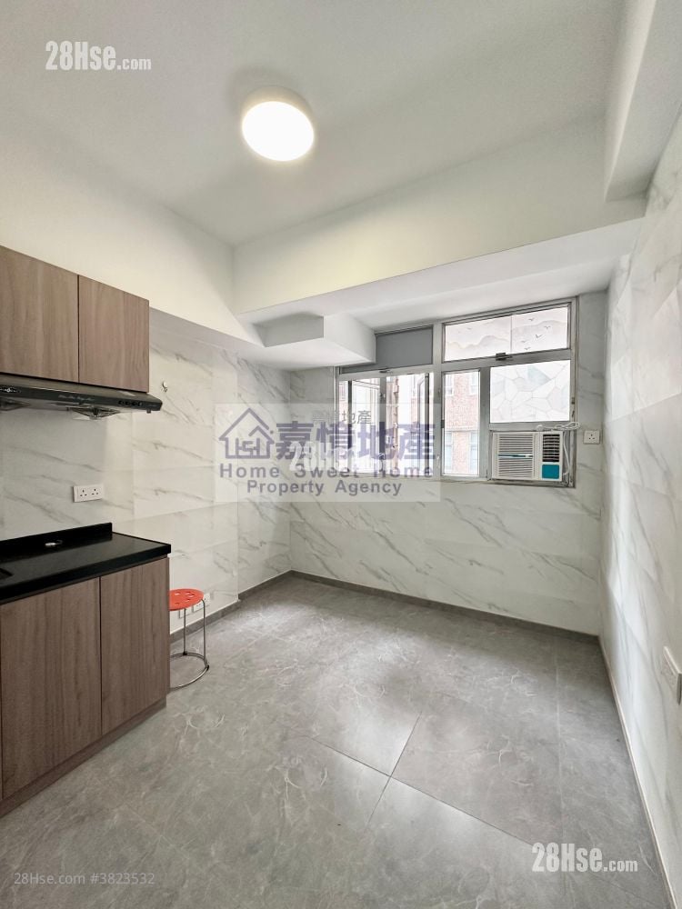 唐樓 租盤 開放式間隔 , 1 浴室 140 平方呎