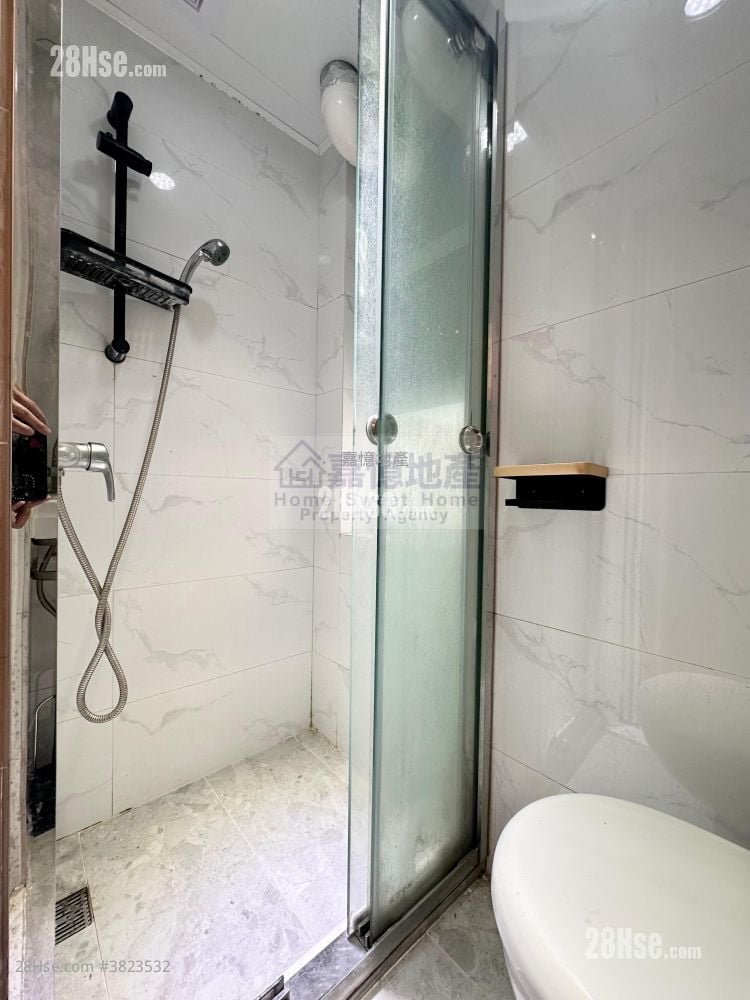 唐樓 租盤 開放式間隔 , 1 浴室 140 平方呎