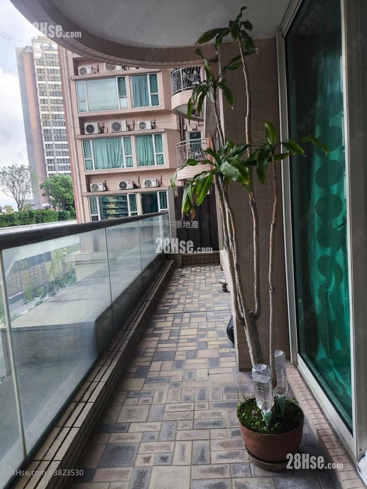 Central Park Towers Sell 2 Bedrooms , 1 Bathroom 475 ft²