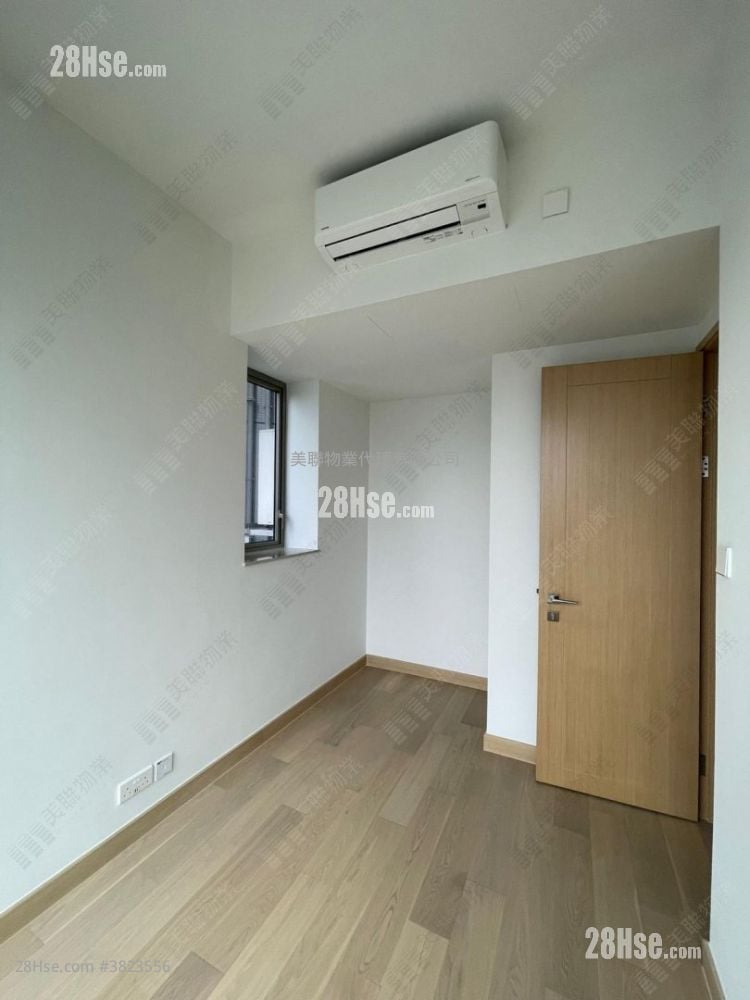 Ocean Marini Sell 2 Bedrooms , 1 Bathroom 472 ft²