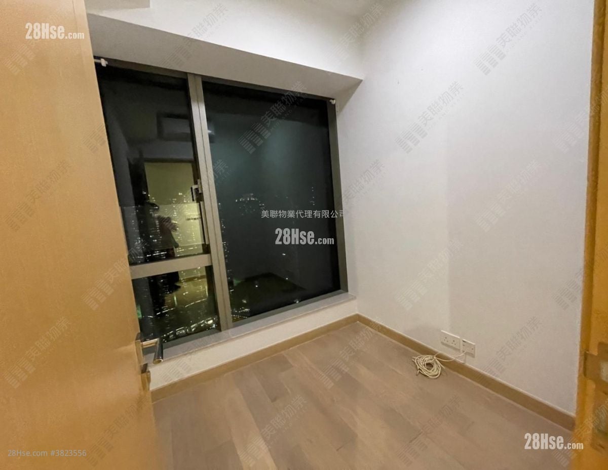 Ocean Marini Sell 2 Bedrooms , 1 Bathroom 472 ft²